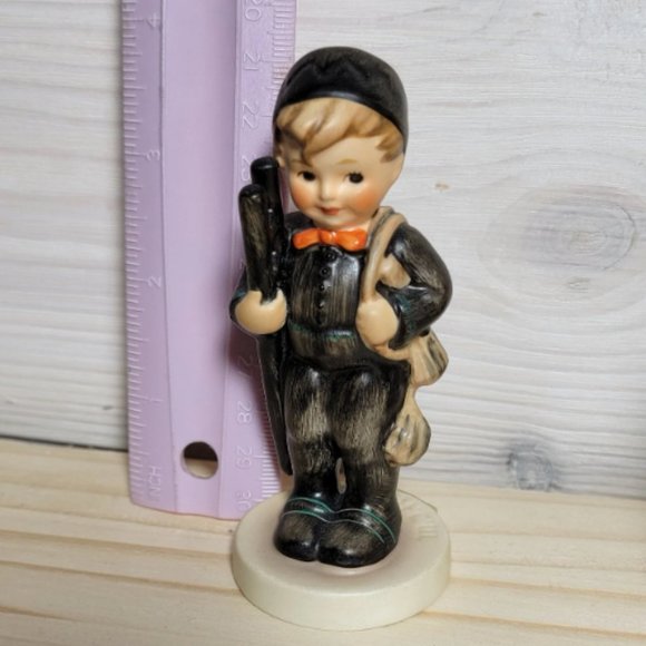 Hummel # 12 2/0 TMK 6 "Chimney Sweep" - Picture 5 of 6